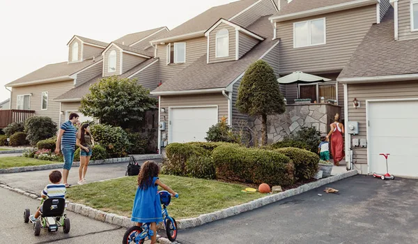 Neighbourhood Safety on Sarjapur Road Established residential neighbourhood safety around Sarjapur Road
