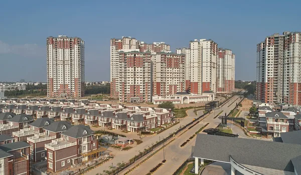 Prestige Lakeside Habitat near Sarjapur Road ready to move apartments