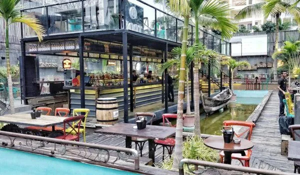 Restaurants and cafes along the Sarjapur Road dining strip